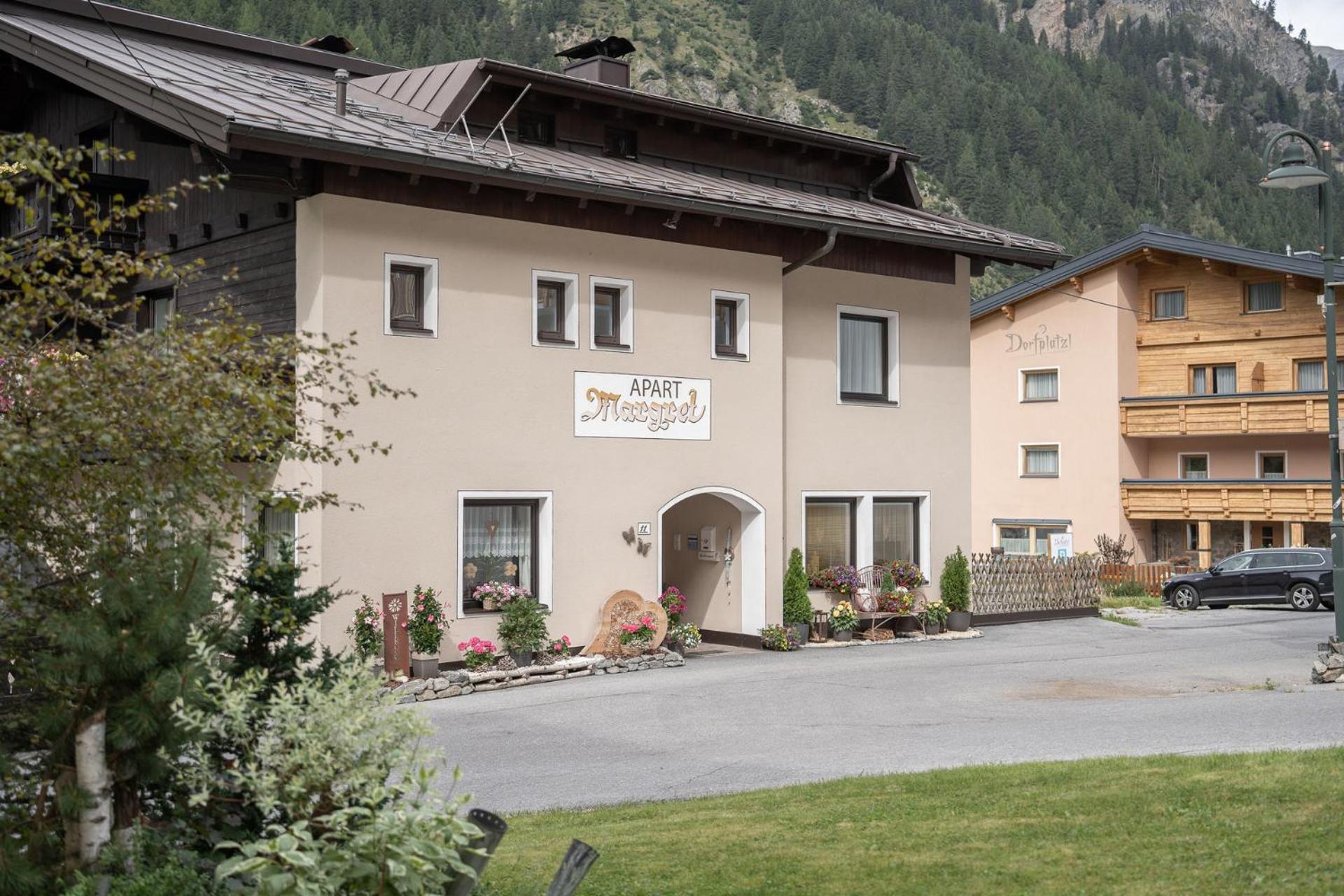 Haus Margret Bed & Breakfast Sankt Leonhard im Pitztal Dış mekan fotoğraf