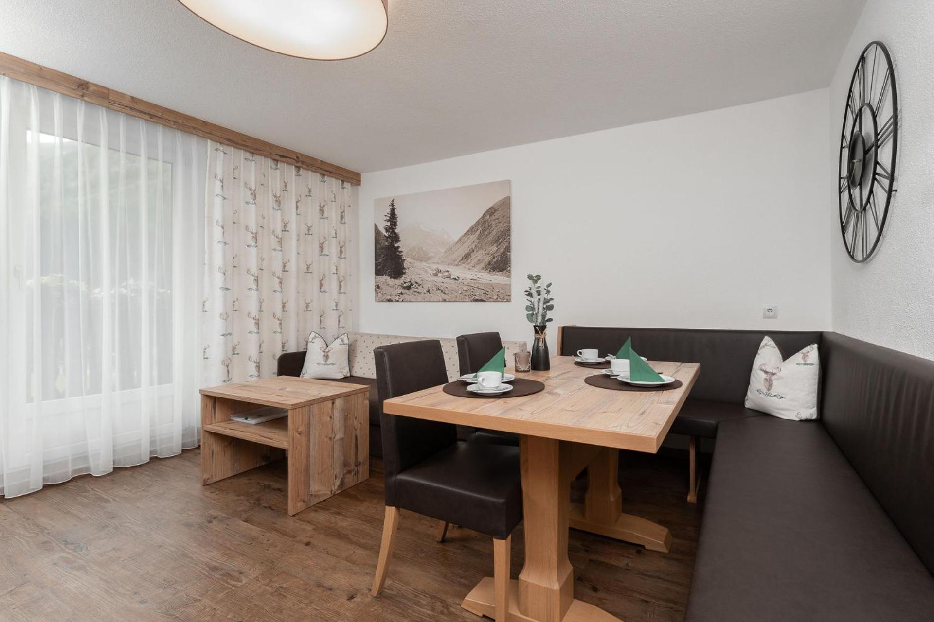 Haus Margret Bed & Breakfast Sankt Leonhard im Pitztal Dış mekan fotoğraf