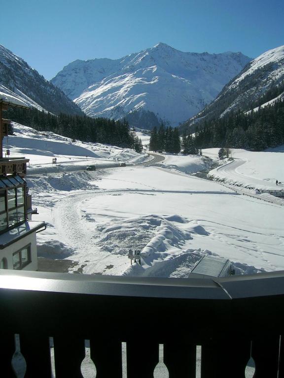 Haus Margret Bed & Breakfast Sankt Leonhard im Pitztal Dış mekan fotoğraf