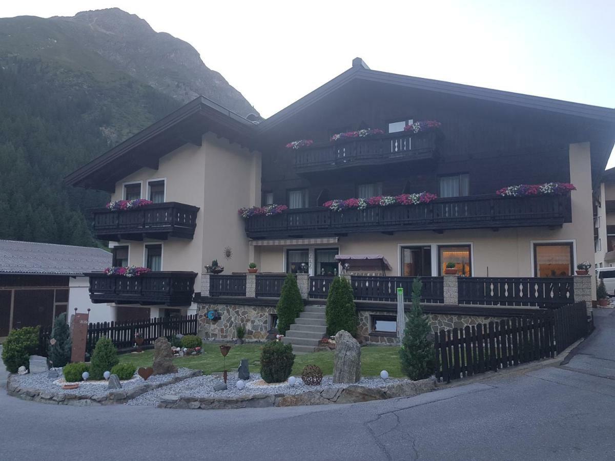 Haus Margret Bed & Breakfast Sankt Leonhard im Pitztal Dış mekan fotoğraf